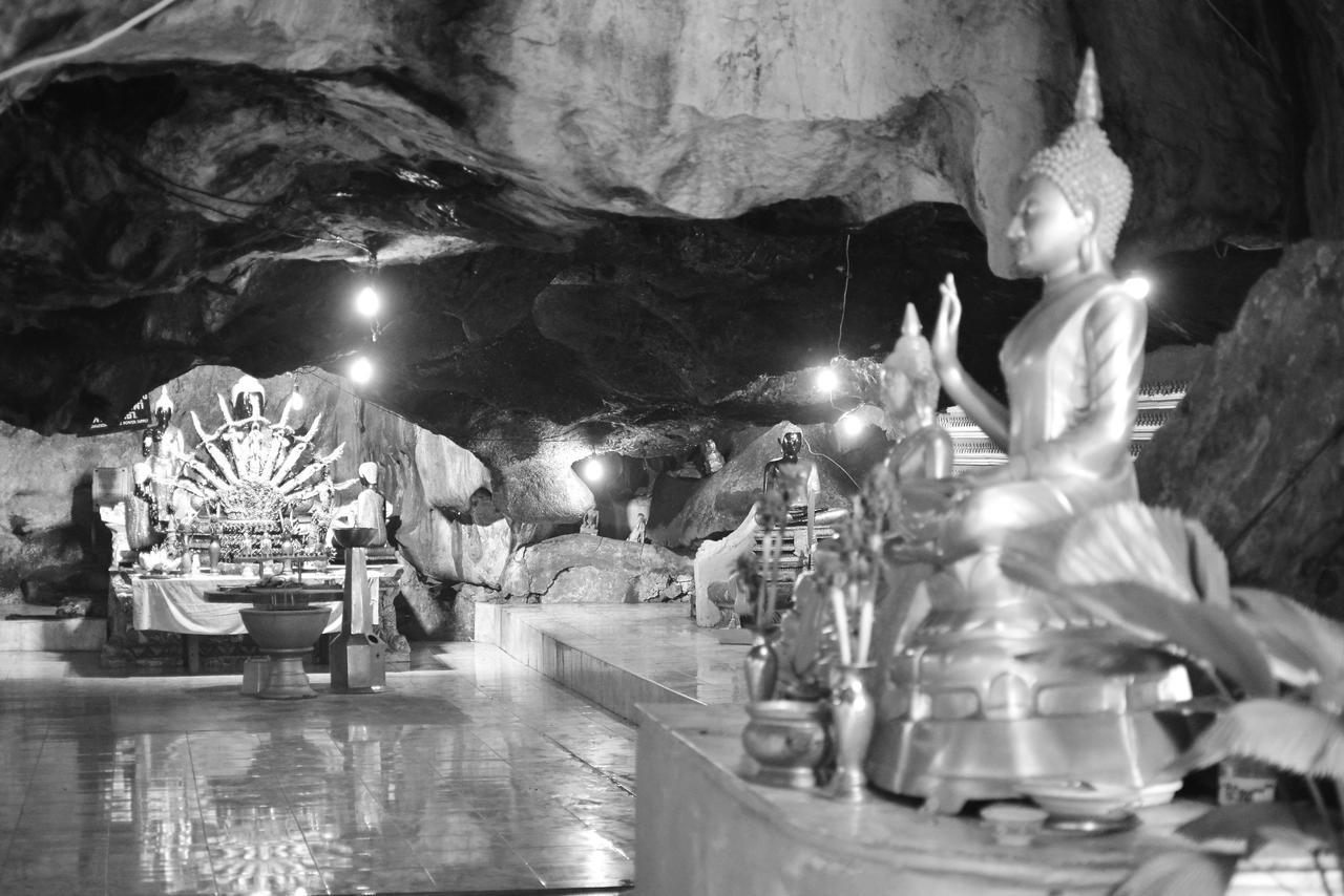 Bankaikow Pansiyon Kanchanaburi Dış mekan fotoğraf