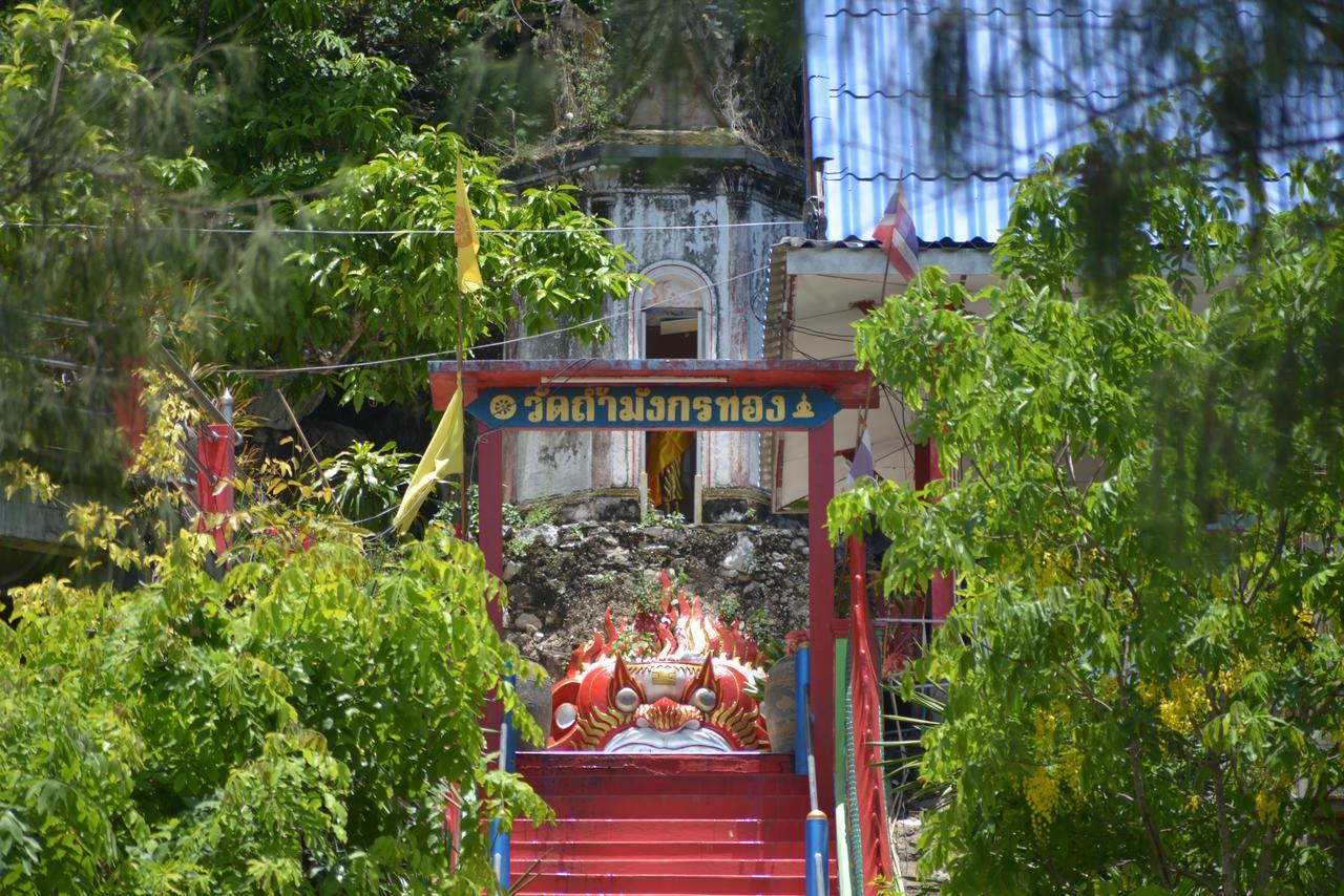 Bankaikow Pansiyon Kanchanaburi Dış mekan fotoğraf